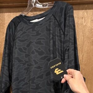 Burlebo Performance Tee